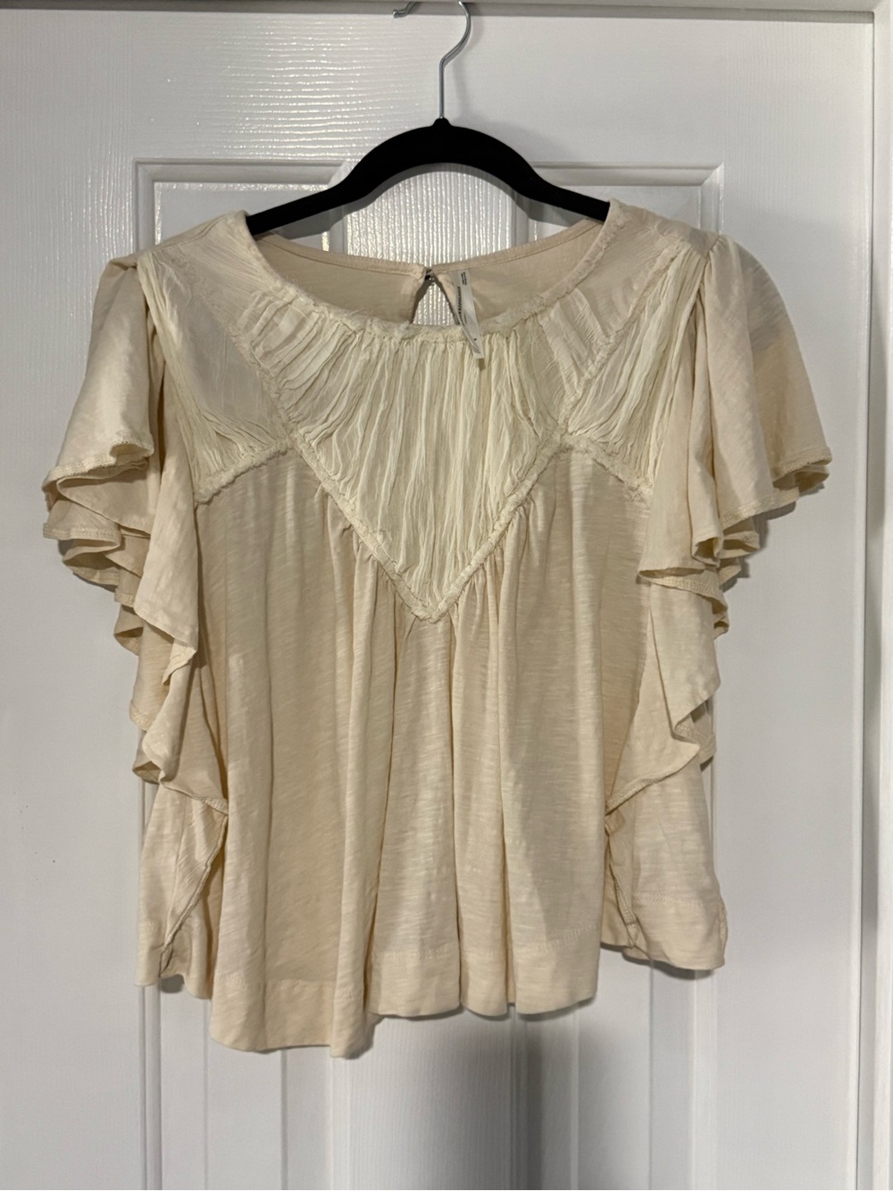 Anthropologie Women's Cream Ruffled Flutter Sleeve Top
